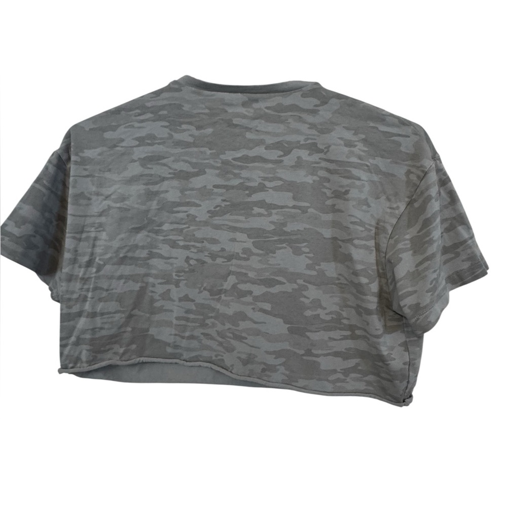 Alphalete High End Gray Camo Women’s S Soft Workout Crop Top MINTY - Picture 2 of 4